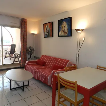 T3 Avec Piscine, Parking Et Terrasse Proche Plage Au Lavandou - Fr-1-251-761 * Le Lavandou