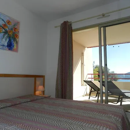 T3 Avec Piscine, Parking Et Terrasse Proche Plage Au Lavandou - Fr-1-251-761