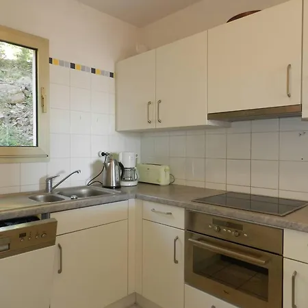 Apartment T3 Avec Piscine, Parking Et Terrasse Proche Plage Au Lavandou - Fr-1-251-761 Le Lavandou