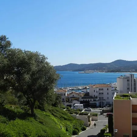 Apartment T3 Avec Piscine, Parking Et Terrasse Proche Plage Au Lavandou - Fr-1-251-761 Le Lavandou