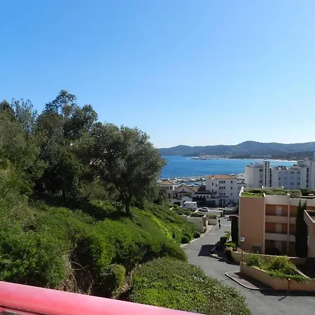 Apartment T3 Avec Piscine, Parking Et Terrasse Proche Plage Au Lavandou - Fr-1-251-761 *