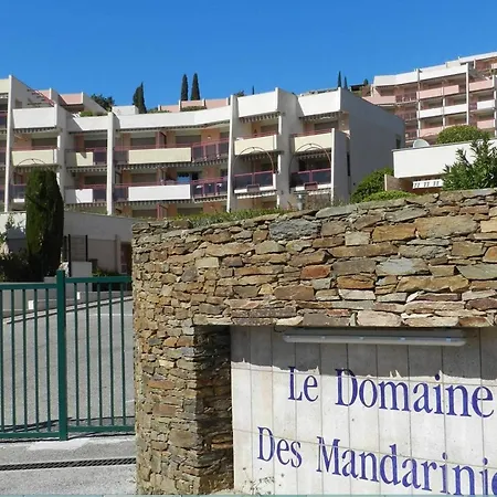T3 Avec Piscine, Parking Et Terrasse Proche Plage Au Lavandou - Fr-1-251-761 Apartment